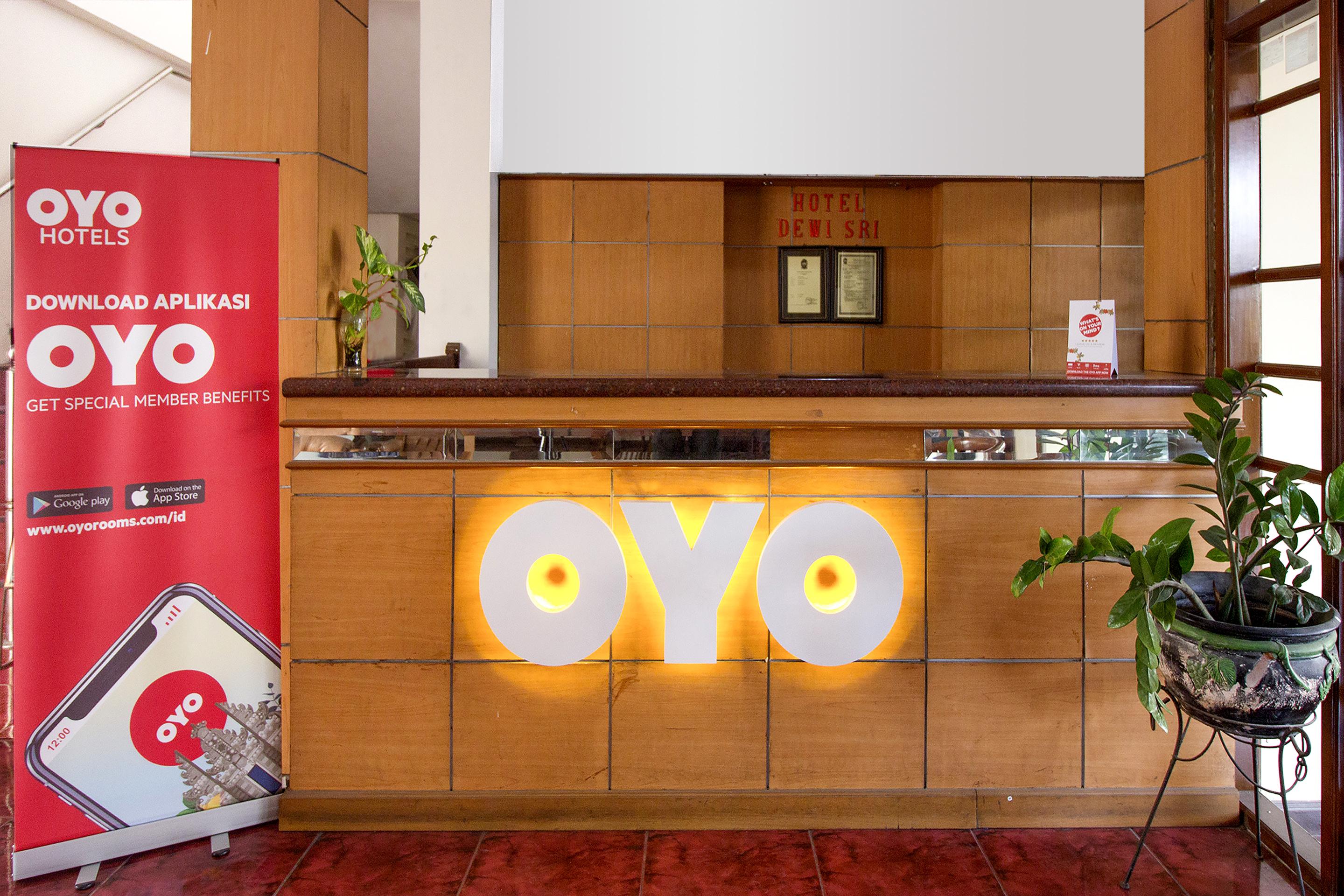 Hotel Dewi Sri Redpartner Yogyakarta Exterior foto